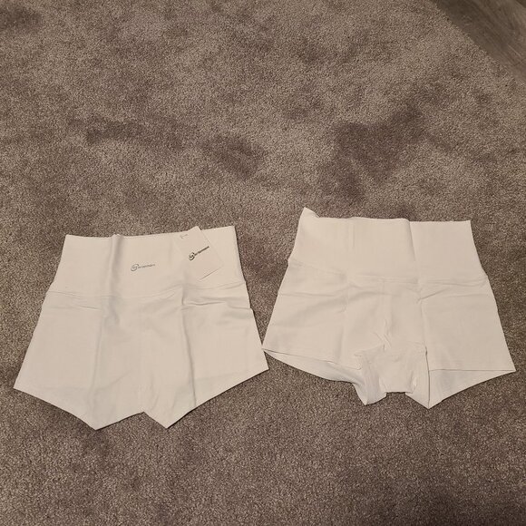 7 item lot! MEGA SALE PRICE!!  Size Small, NWT NWOT Ladies Lot- size Small lot - Picture 4 of 11